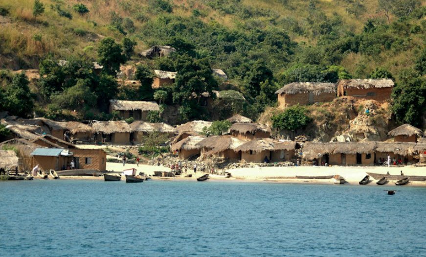Lake Tanganyika, Eastern border (Uvira, Kalemie), DR Congo